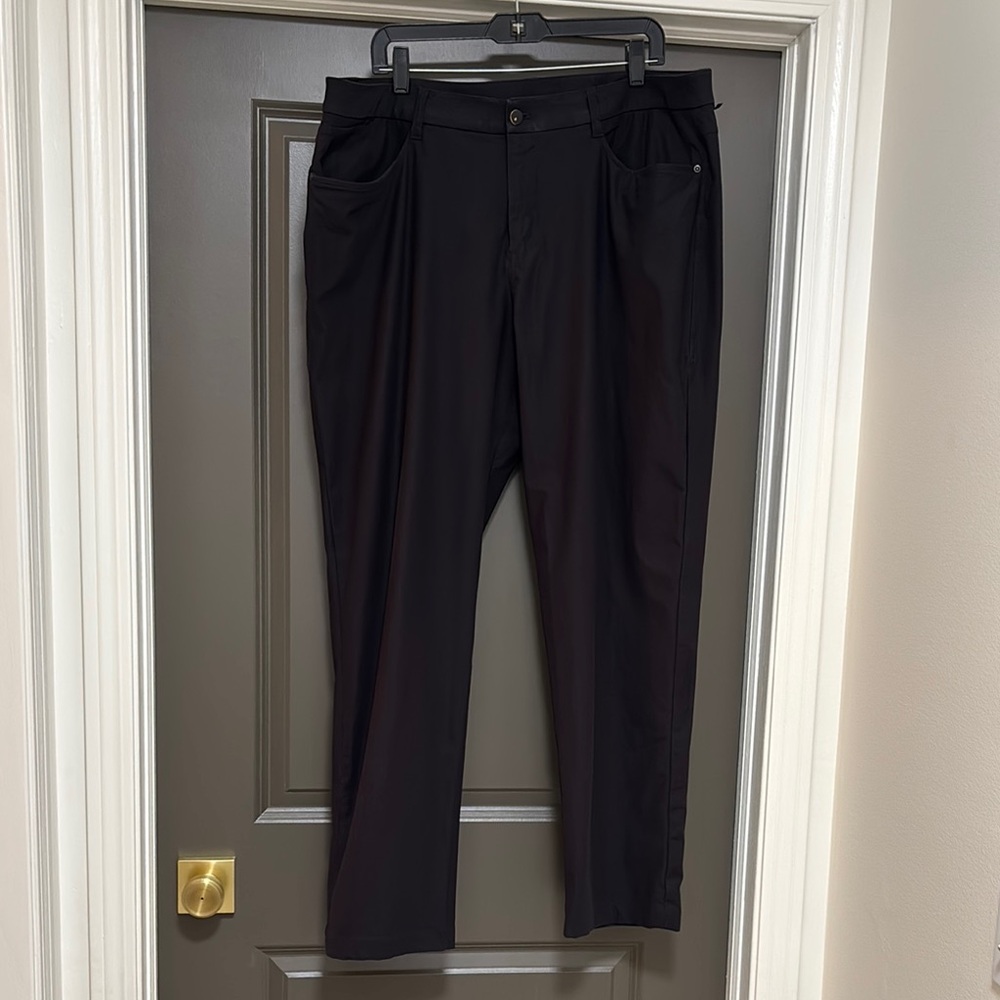 Lululemon classic fit 5 pocket black pants 40
